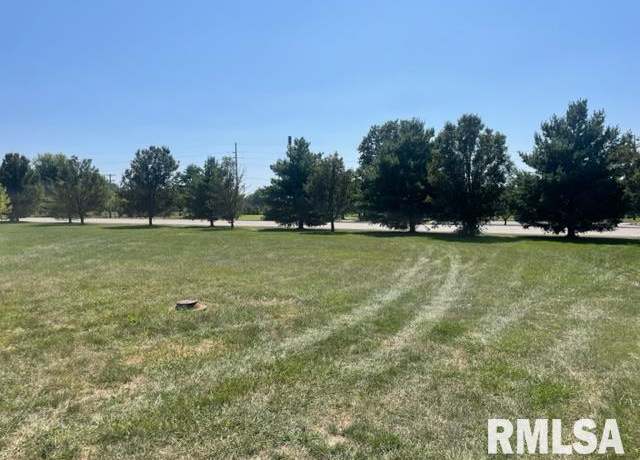 Property at Lot 5 Eastland Ct, Carlinville, IL 62626