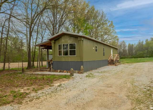 Property at 133 Prairie Express Ln, Murphysboro, IL 62966, 2 beds, 1 bath