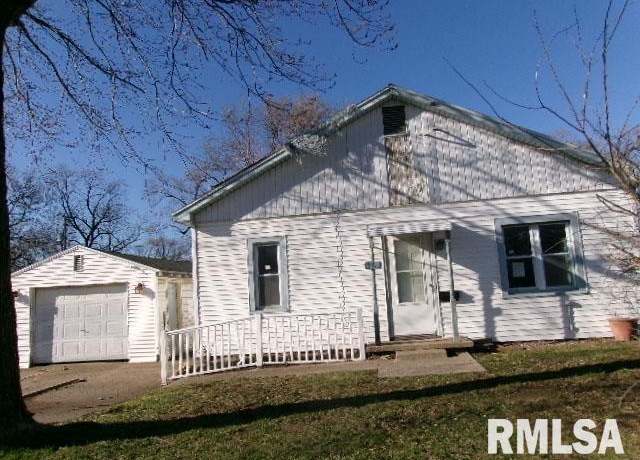 Property at 263 Koch St, Pekin, IL 61554, 3 beds, 1 bath