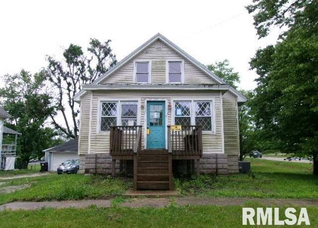 Property at 335 W Walnut St, Washburn, IL 61570, 3 beds, 2.5 baths