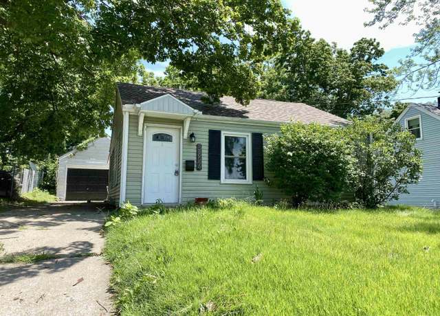 Property at 3824 N Ashton Ave, Peoria, IL 61614, 2 beds, 1 bath