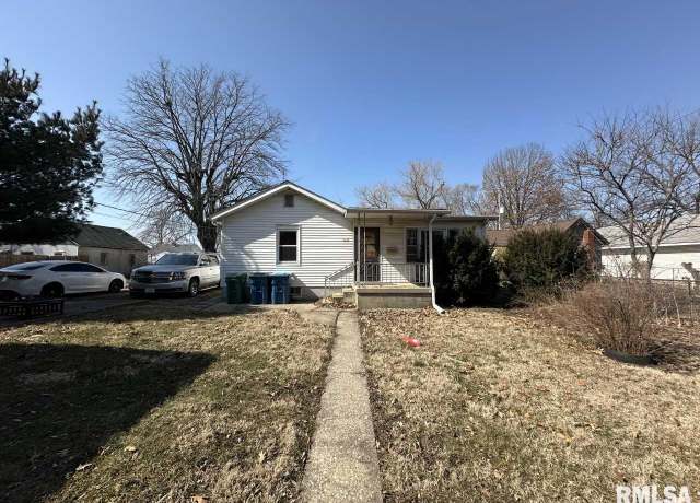 Property at 1617 N 13th St, Springfield, IL 62702, 2 beds, 1 bath