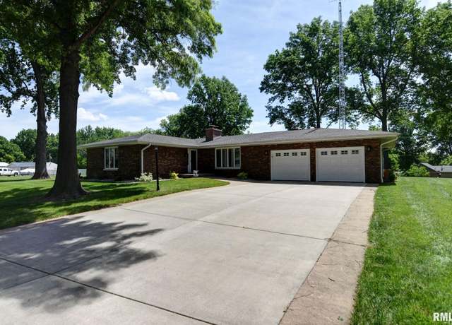 Property at 206 Central Ave, Kincaid, IL 62540, 3 beds, 3 baths