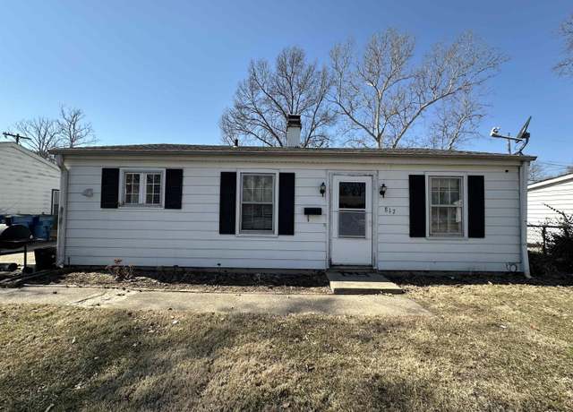 Property at 817 S 25th St, Springfield, IL 62703, 2 beds, 1 bath