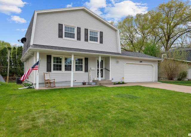 Property at 649 Northbrook Dr, Davenport, IA 52806, 4 beds, 2.5 baths