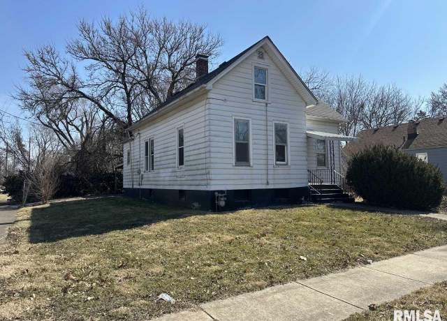 Property at 1602 Loveland St, Springfield, IL 62703, 4 beds, 1 bath
