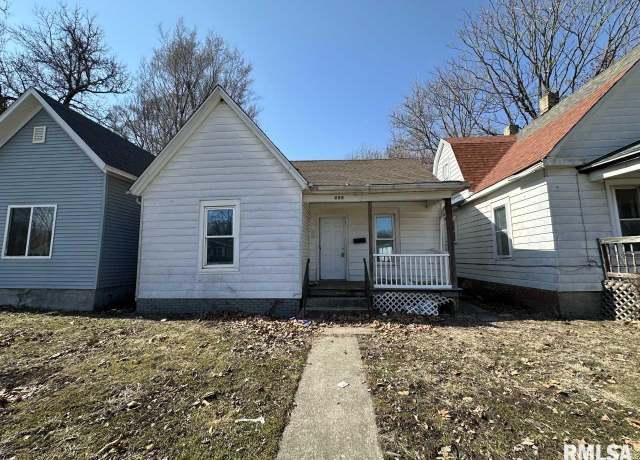Property at 905 S 14th St, Springfield, IL 62703, 3 beds, 1 bath