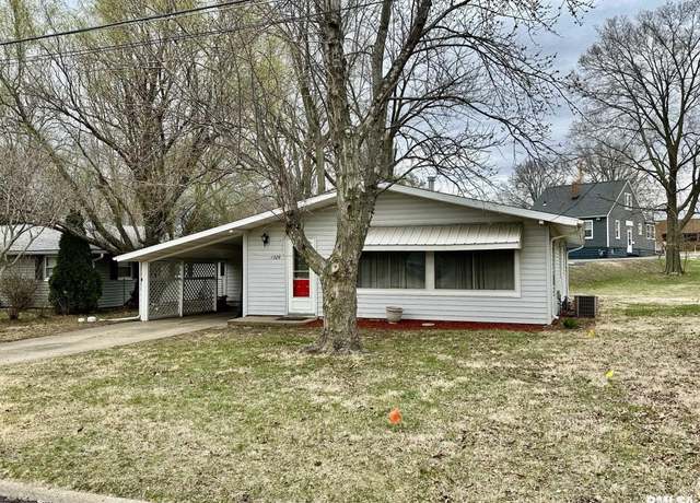 Property at 1328 Hilltop Dr, Pekin, IL 61554, 2 beds, 1 bath