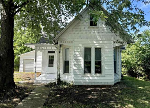 Property at 708 S Campbell St, Macomb, IL 61455, 4 beds, 2 baths