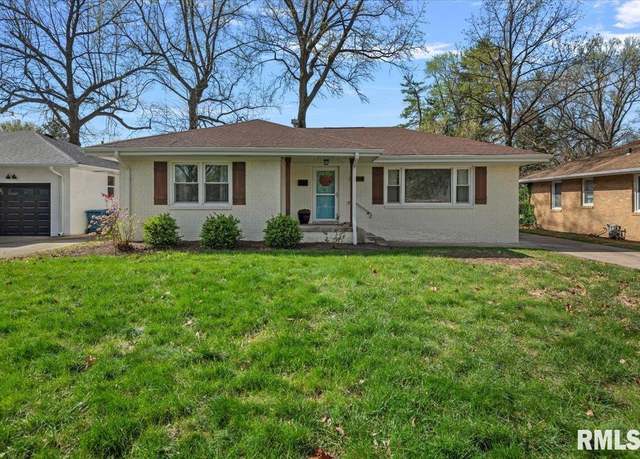 Property at 2104 Parkview Dr, Springfield, IL 62704, 3 beds, 1 bath