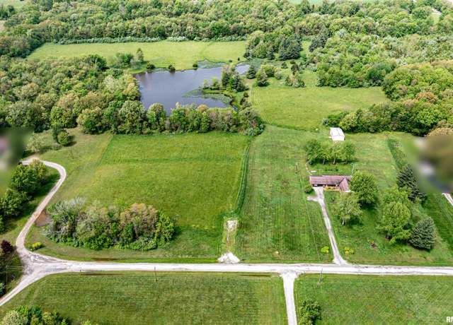 Property at 16123 N Hickory Ln, Woodlawn, IL 62898, 3 beds, 2 baths