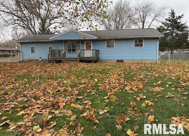 Property at 1507 E Mossville Rd, Peoria, IL 61615, 3 beds, 1 bath