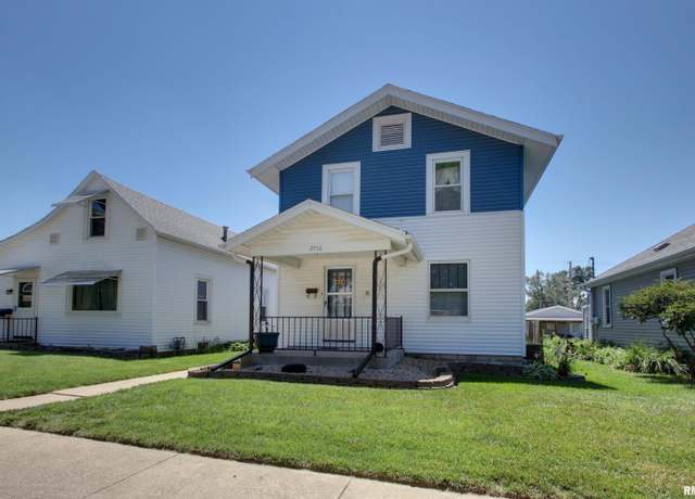 Property at 2716 Elm St, Quincy, IL 62301, 3 beds, 1.5 baths
