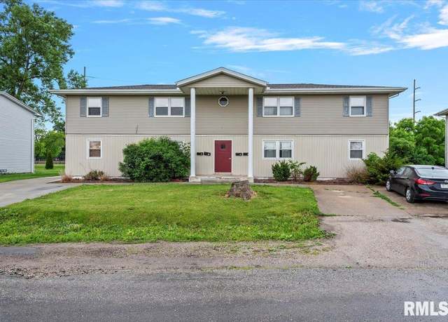 Property at 26/28/30/32 Circle Dr, Chatham, IL 62629, 8 beds, 4 baths