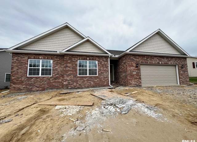 Property at 6935 N Brookstone Dr, Peoria, IL 61615, 3 beds, 2 baths