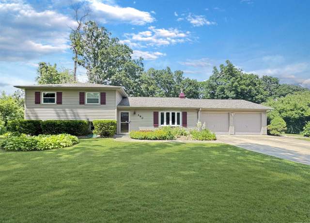 Property at 490 Oak Point Rd, Metamora, IL 61548, 4 beds, 2 baths