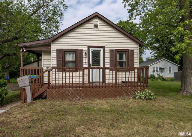 Property at 2607 47th St, Moline, IL 61265, 2 beds, 1 bath