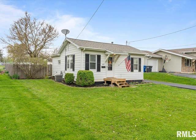 Property at 4119 28th Ave, Moline, IL 61265, 2 beds, 1 bath