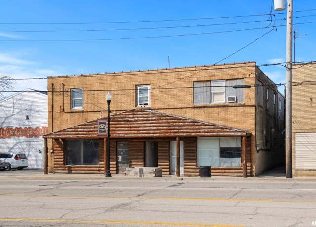 Property at 109-111 S Main St, Creve Coeur, IL 61610, 4 beds, 4 baths