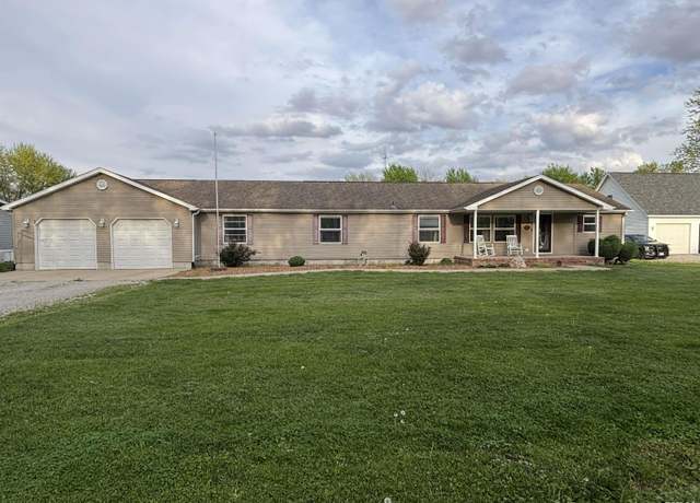 Property at 506 N Perrine St, Morrisonville, IL 62546, 4 beds, 3 baths