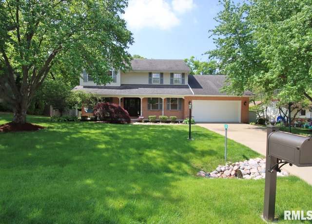 Property at 303 E White Oak Ct, East Peoria, IL 61611, 5 beds, 3.5 baths