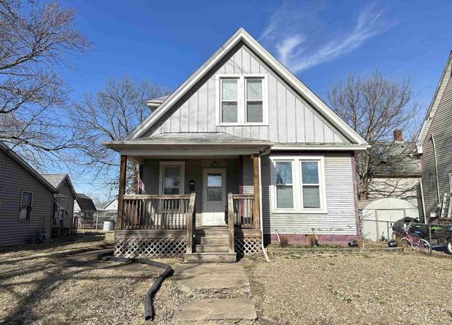 Property at 225 State St, Pekin, IL 61554, 2 beds, 1.5 baths