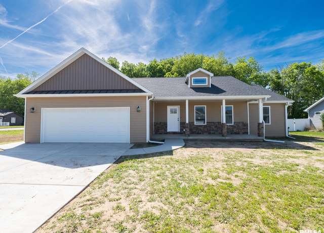 Property at 1845 Whitetail Ln, Pekin, IL 61554, 3 beds, 2 baths