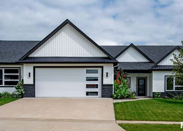 Property at 6113 Christie Ct, Davenport, IA 52807, 3 beds, 2 baths
