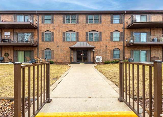 Property at 1360 Kimberly Ridge Rd #113, Bettendorf, IA 52722, 3 beds, 2 baths