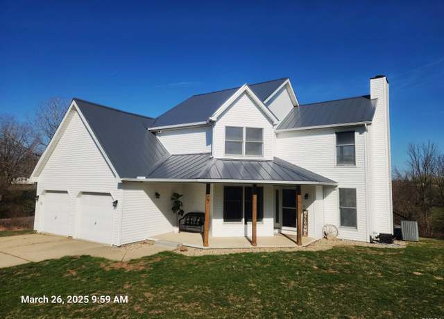 Property at 107 Salem Ct, Pekin, IL 61554, 3 beds, 2.5 baths