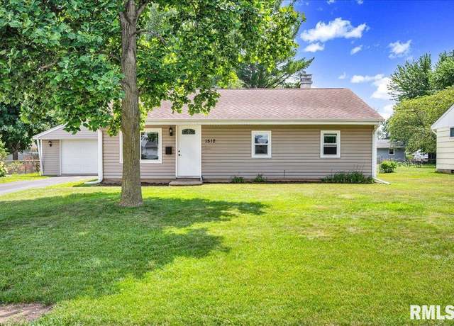 Property at 1512 W Leonard Dr, Chillicothe, IL 61523, 3 beds, 1 bath