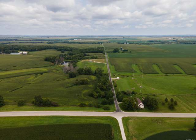 Property at 2122 110th St, Monmouth, IL 61462