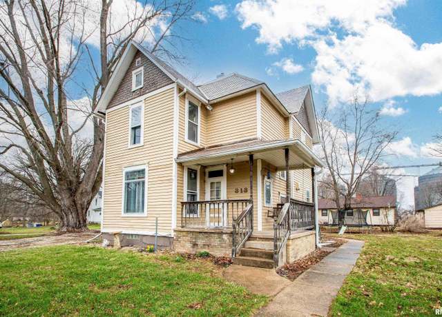 Property at 313 W Thomas St, Toulon, IL 61483, 3 beds, 1.5 baths