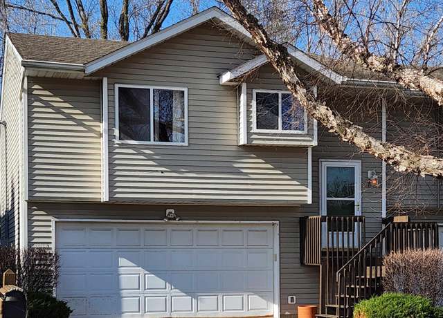 Property at 705 11th Avenue B Court, Silvis, IL 61282, 3 beds, 2 baths