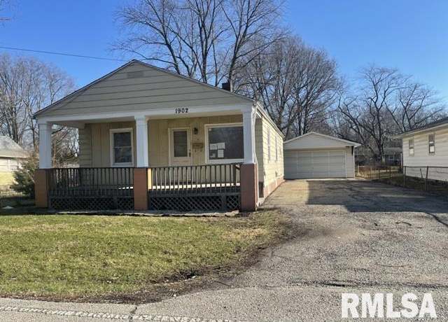 Property at 1902 N 29th St, Decatur, IL 62526, 2 beds, 1 bath
