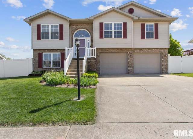 Property at 1206 White Horse Trl, Metamora, IL 61548, 4 beds, 3 baths