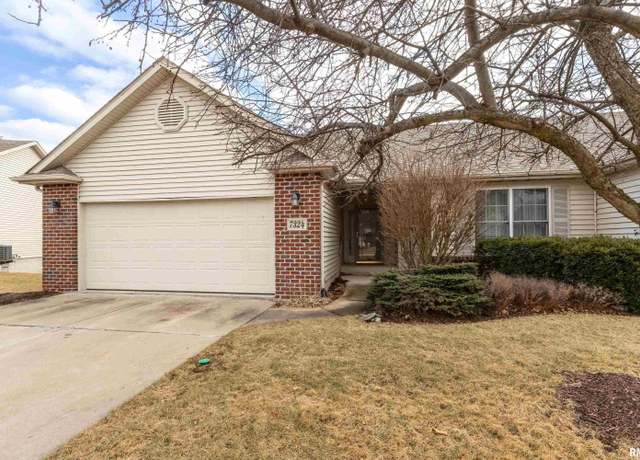 Property at 7324 35th Avenue Court, Moline, IL 61265-8067, 3 beds, 3 baths