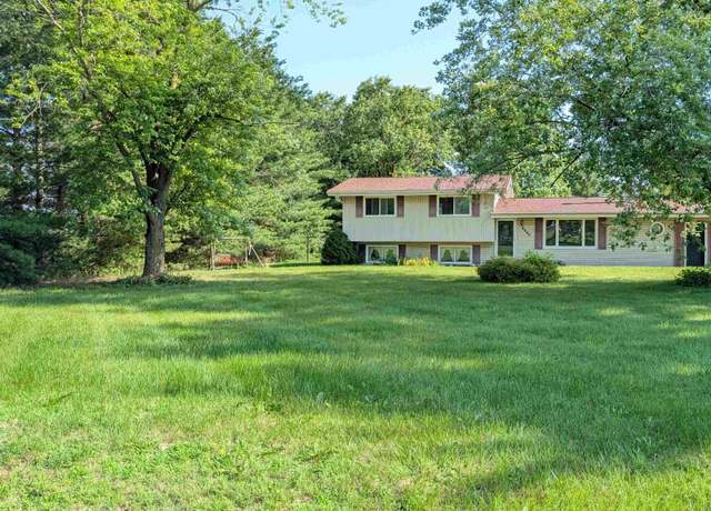Property at 6646 Mason Rd, Manito, IL 61546, 4 beds, 1 bath