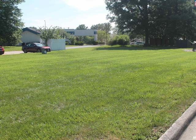 Property at 1160A Cedar Ct, Carbondale, IL 62901