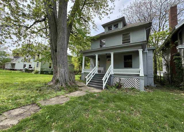 Property at 1603 N Bigelow St, Peoria, IL 61604, 3 beds, 1 bath