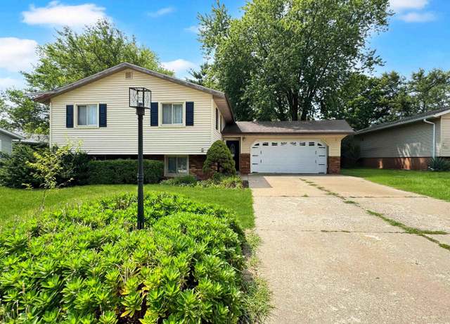 Property at 22 Spruce St, Morton, IL 61550, 4 beds, 2 baths