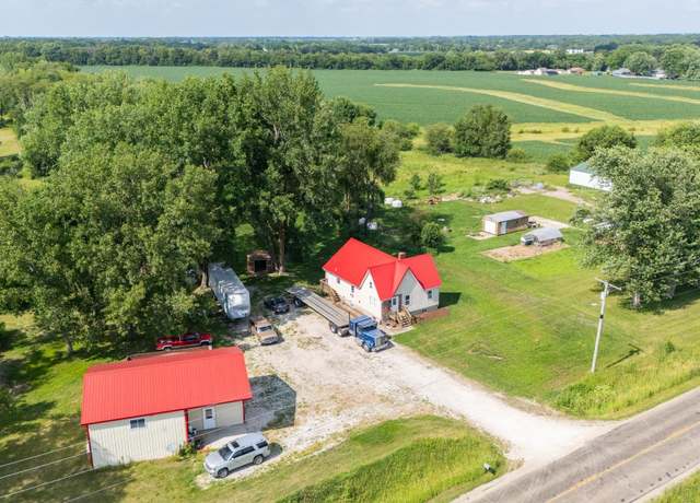 Property at 21218 E County Highway 17 Hwy, Canton, IL 61520, 4 beds, 3 baths