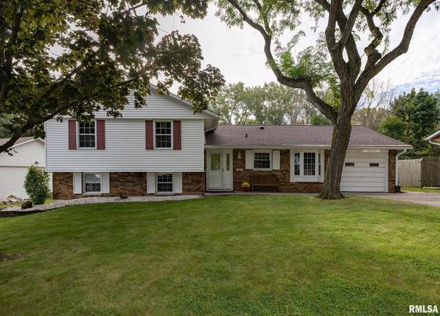 Property at 3014 10th St, East Moline, IL 61244, 4 beds, 2 baths