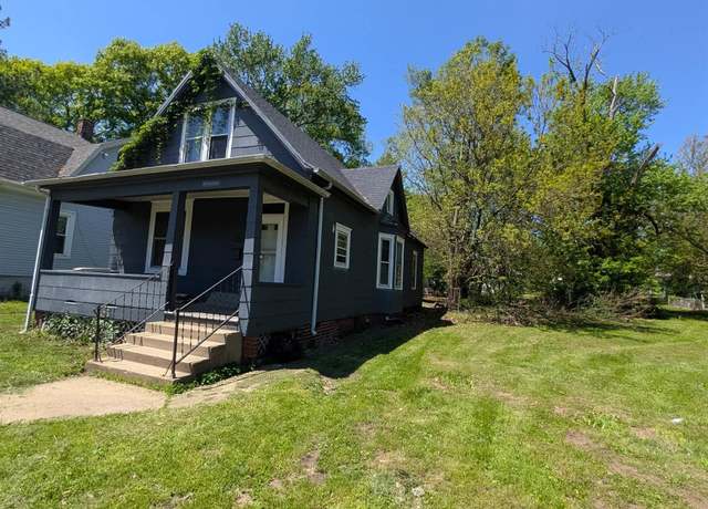 Property at 2217 NE Madison Ave, Peoria, IL 61603, 4 beds, 1 bath