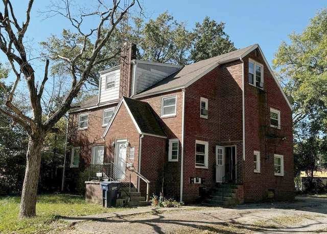 Property at 613 S 16th St, Mt Vernon, IL 62864, 6 beds, 4 baths