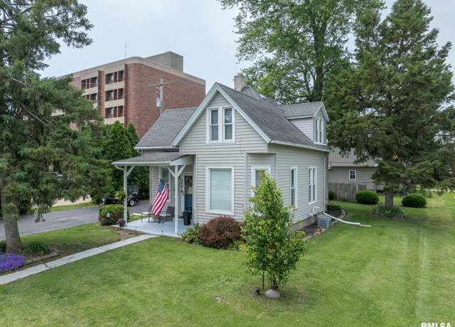 Property at 306 N Jefferson St, Abingdon, IL 61410, 4 beds, 1.5 baths