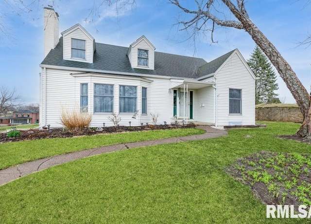 Property at 801 10th Ave, Fulton, IL 61252, 3 beds, 2 baths
