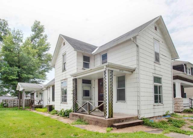 Property at 2034 State St, Quincy, IL 62301, 3 beds, 1 bath