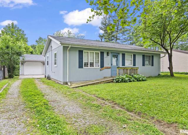 Property at 204 S 3rd St, Riverton, IL 62561, 3 beds, 1.5 baths