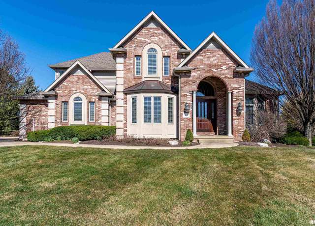 Property at 7022 N Clayton Ct, Peoria, IL 61615, 4 beds, 5 baths
